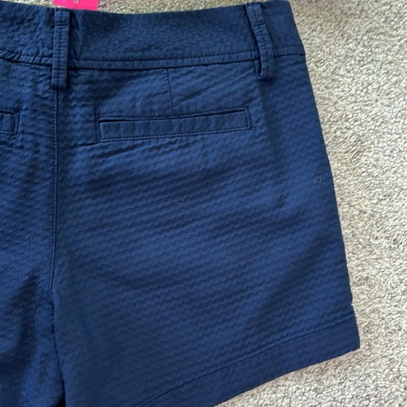 Lilly Pulitzer Callahan Short in True Navy - Picture 5 of 5